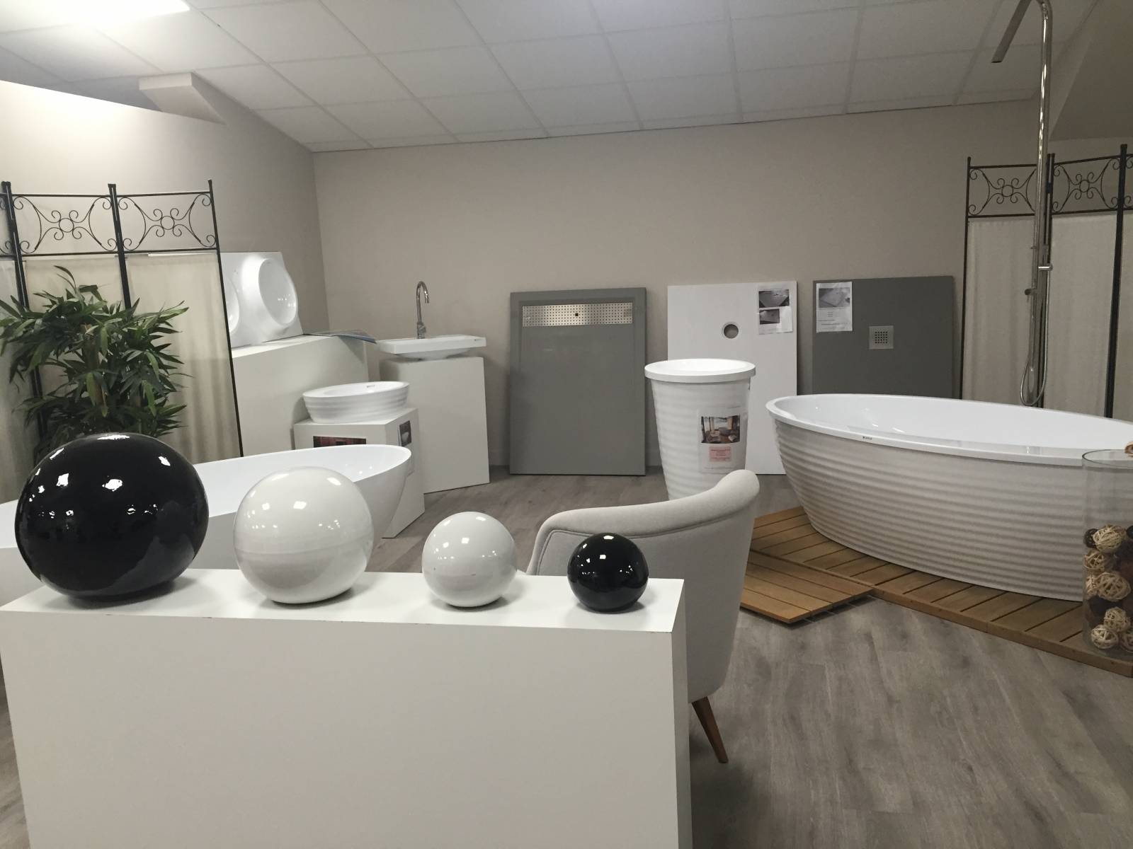 Création de salle de bain et vente d'accessoires à Lyon